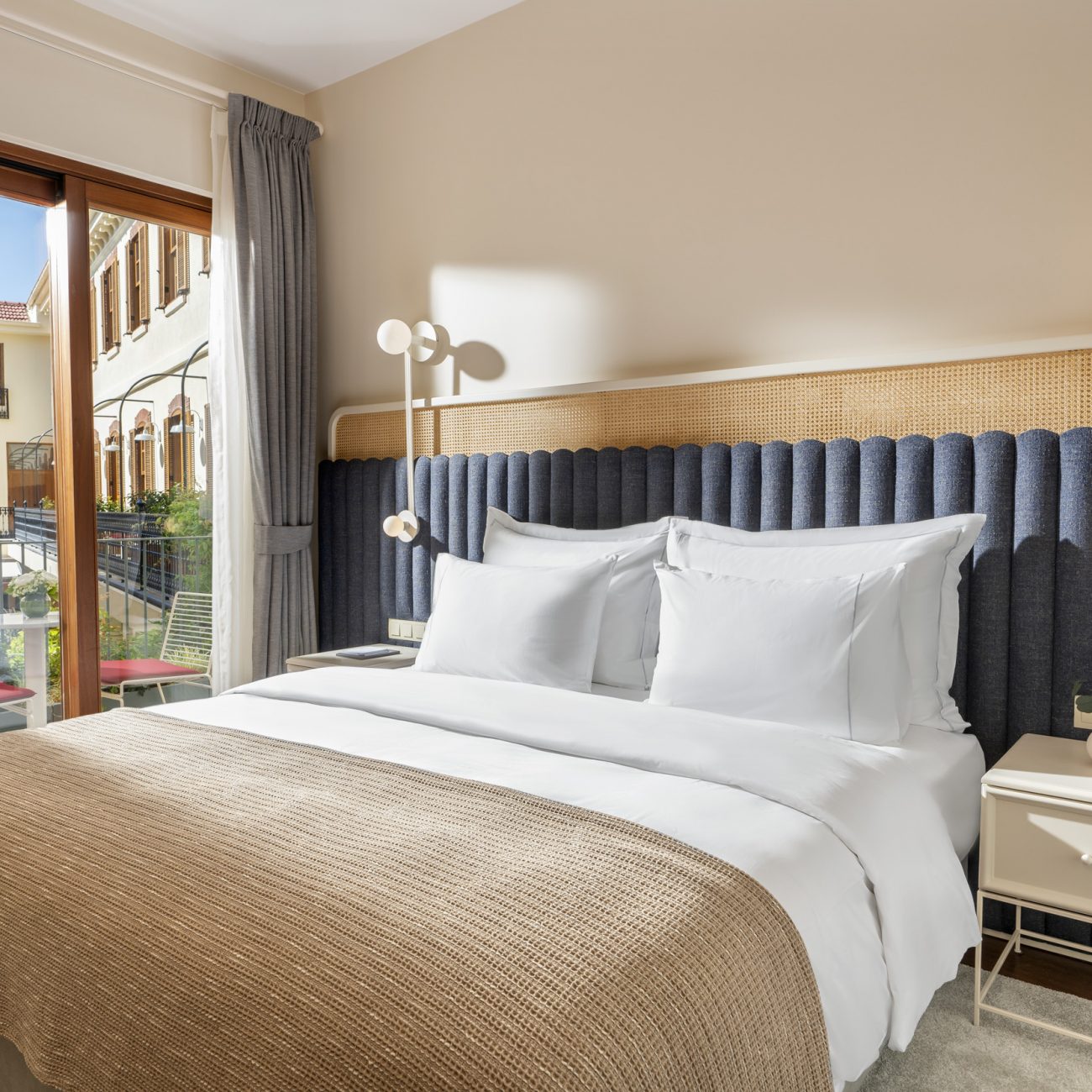 Estp Hotel Courtyard Room